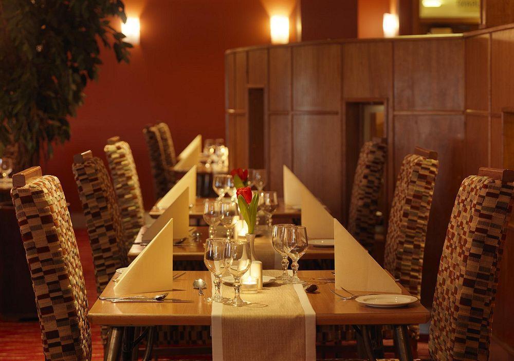 Maldron Hotel & Leisure Centre, Oranmore Galway 레스토랑 사진