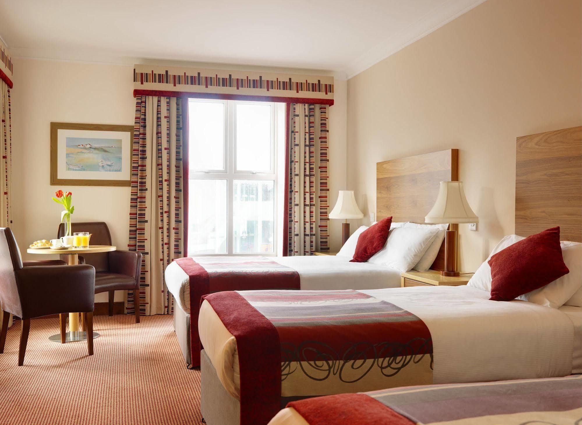 Maldron Hotel & Leisure Centre, Oranmore Galway 객실 사진
